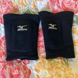 Mizuno kneepads size large